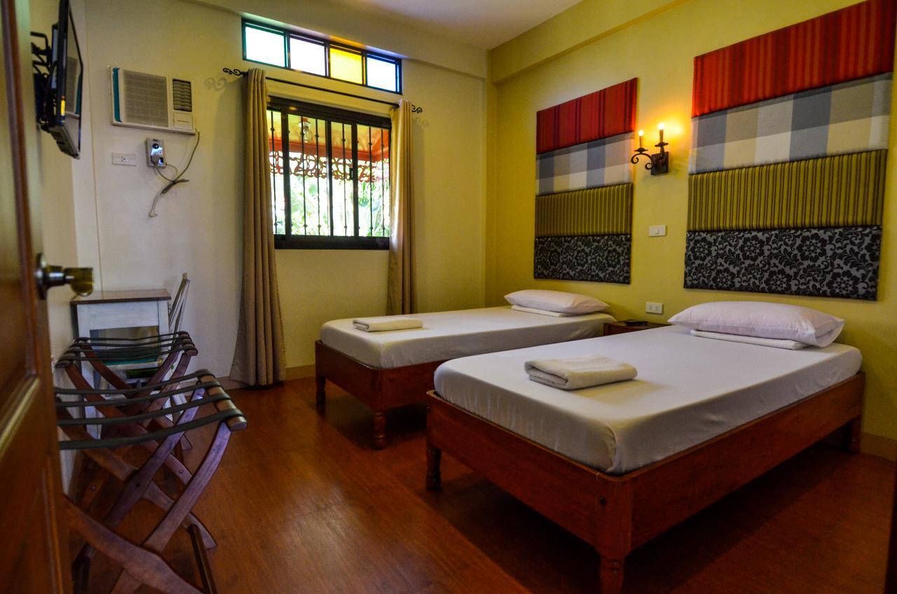 Casita Aurora Bed And Breakfast Legazpi Exterior foto